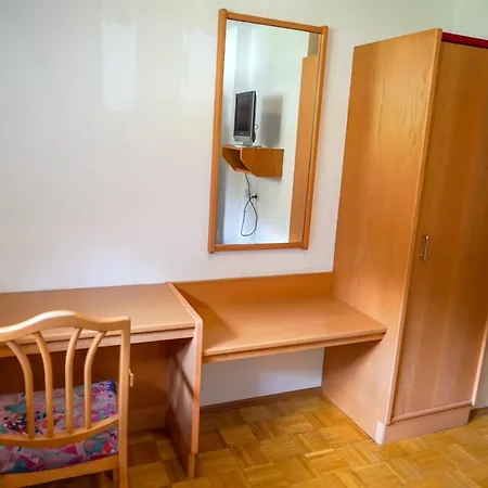 Podobnik *