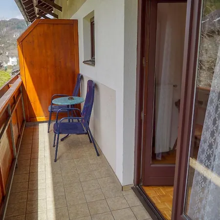 Inn Podobnik *