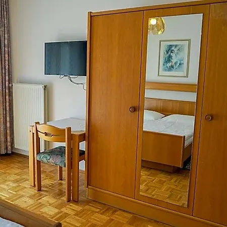 Podobnik *