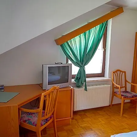 Podobnik Inn *